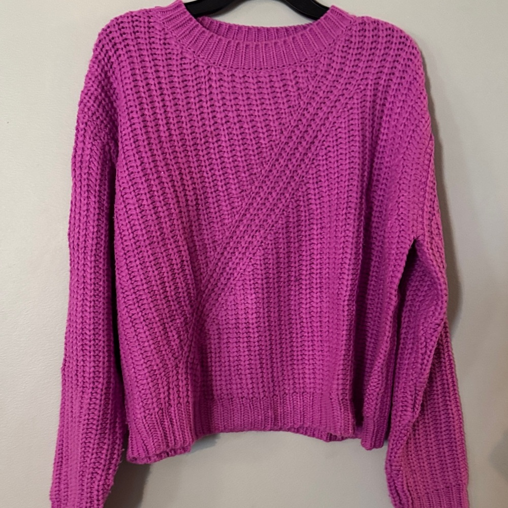 Vibrant Knit Crew Neck Sweater - Picture 2 of 4